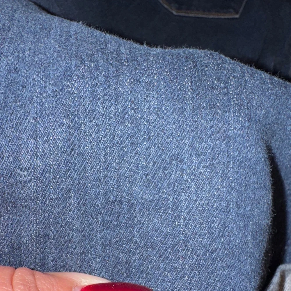 Levis Strauss- Women’s Classic Blue Denim Cuffed Capris Size 6 - Picture 15 of 15